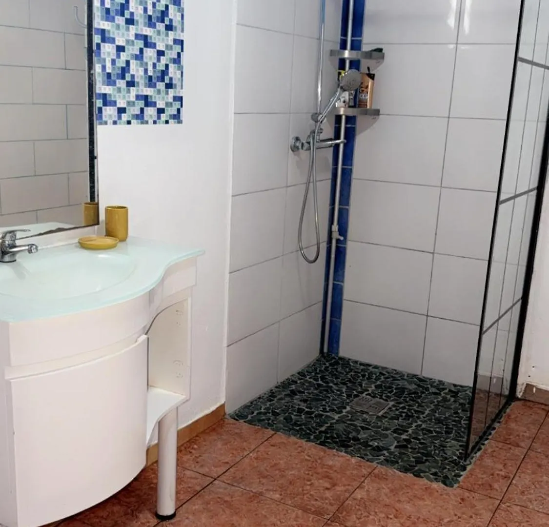 아파트 T3 Carbet Vue Mer Piscine Et Location Auto Possible 르 카르베